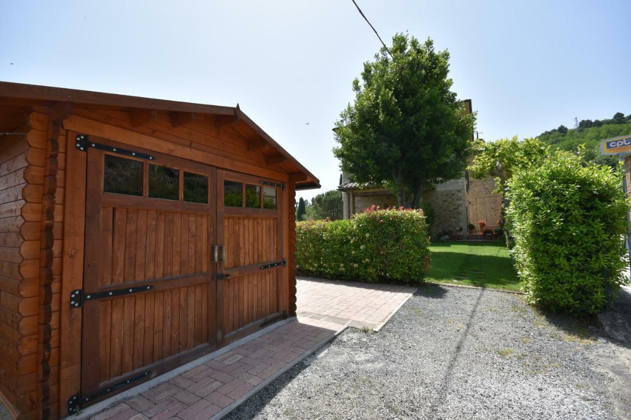 Apartamento La Casa Di Chianni La Pieve Exterior foto